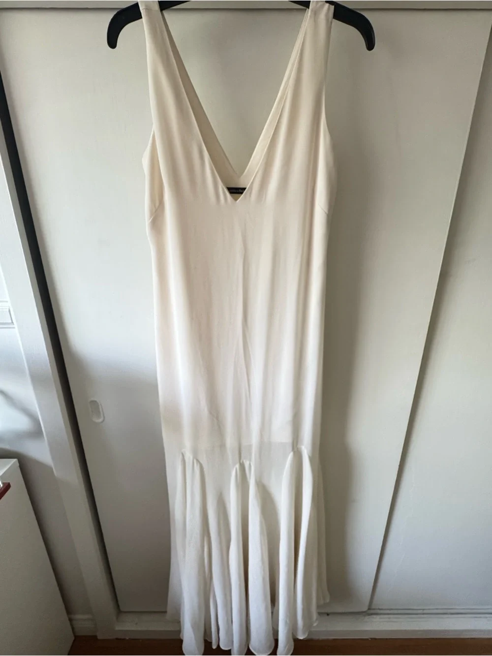 Abercrombie & Fitch Cream V-Neck Maxi Dress